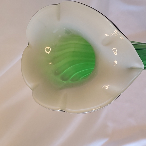 16" Electric Green Swirl Vase 💚 - Picture 4 of 10